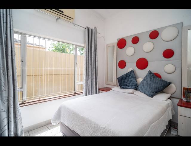 4 BEDROOM HOUSE FOR SALE IN RESERVOIR HILLS